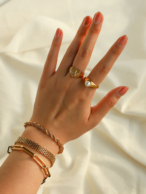 Ayla | 18K Hartvormige Engel Ring