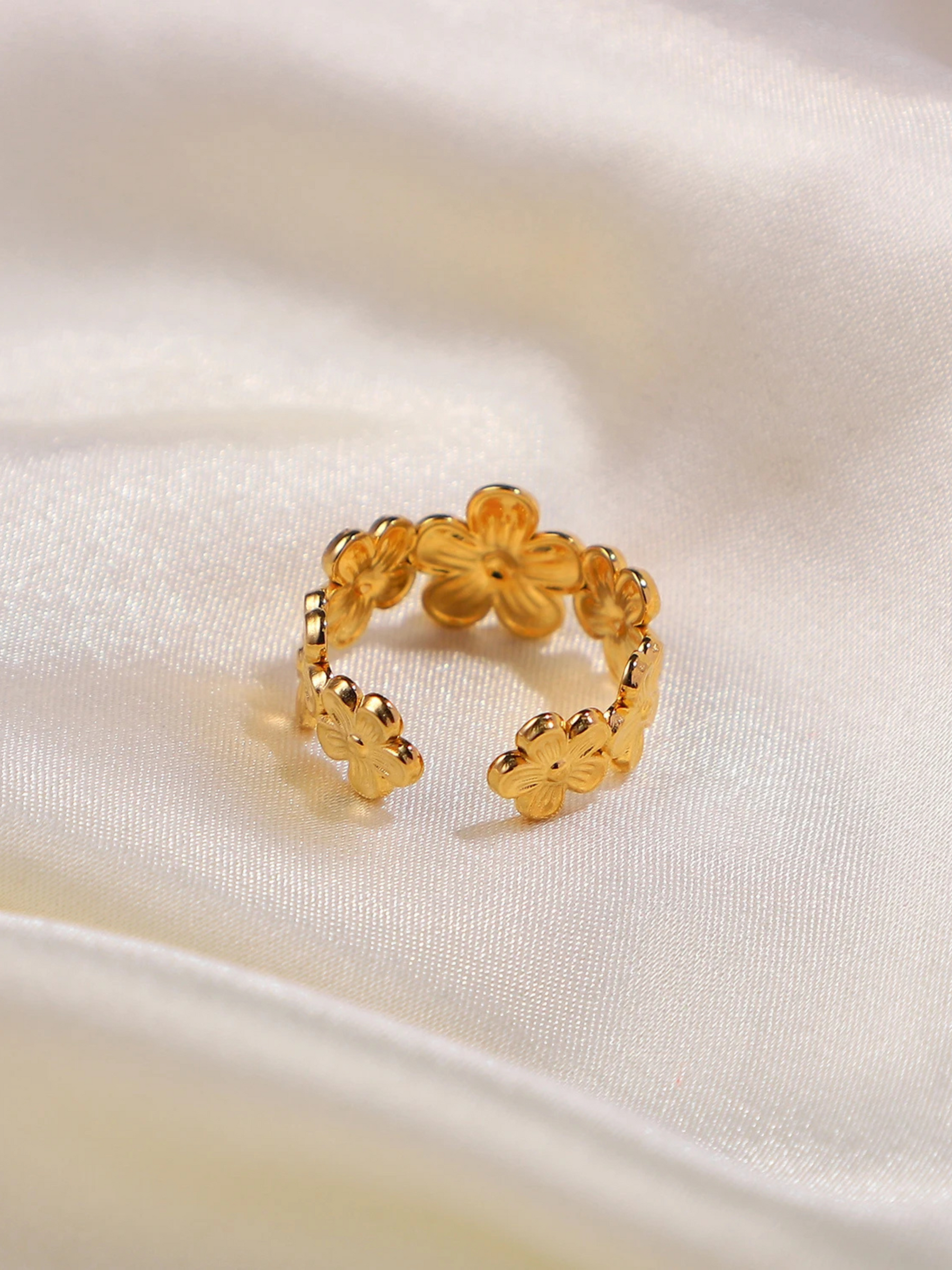 Liana | 18K Elegante Bloemenring