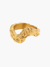 Isaura | Vintage Ring in Pure Goud Textuur