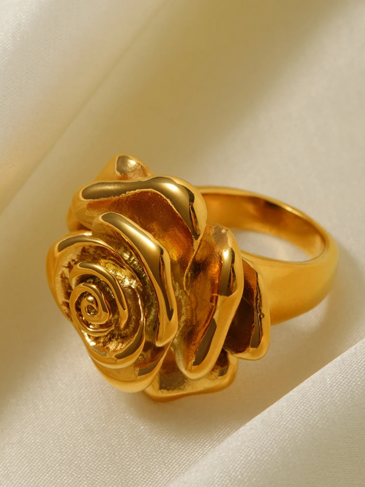 Julia | 18K Elegante Rozenbloem Ring