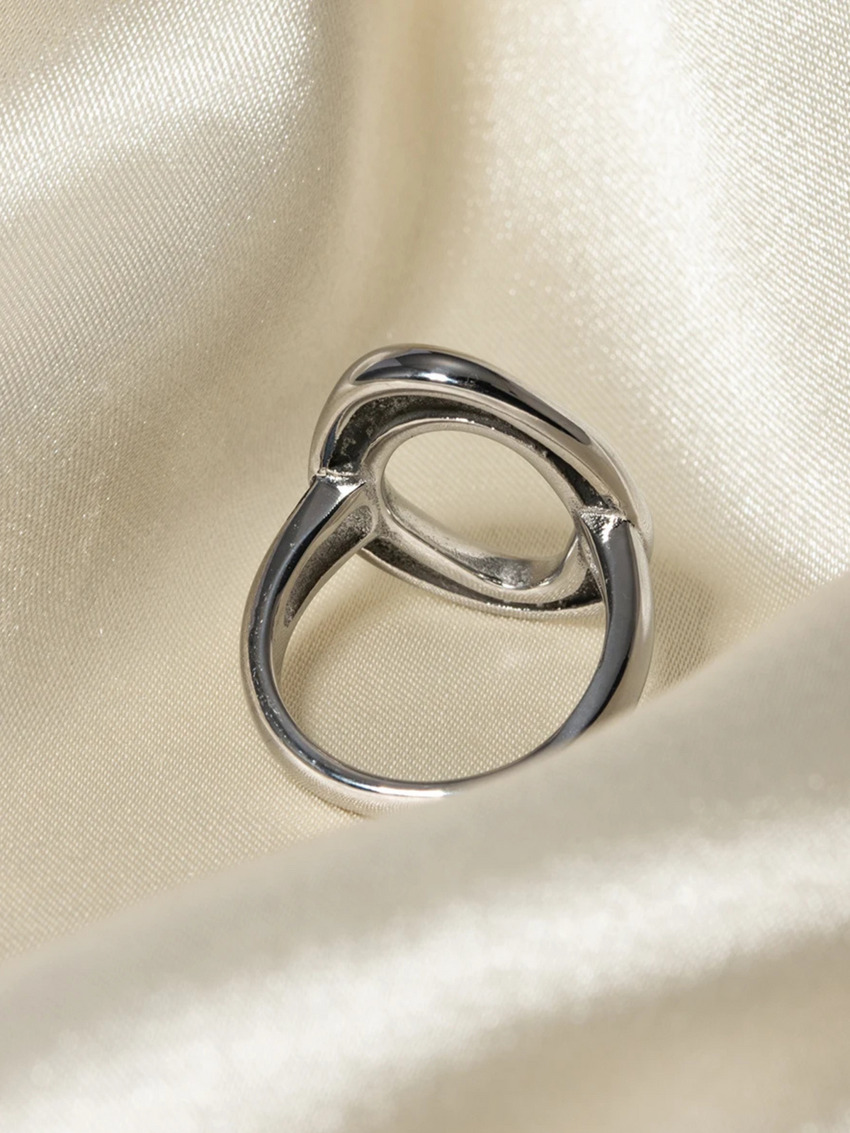 Nela | Elegante Ovale Ring