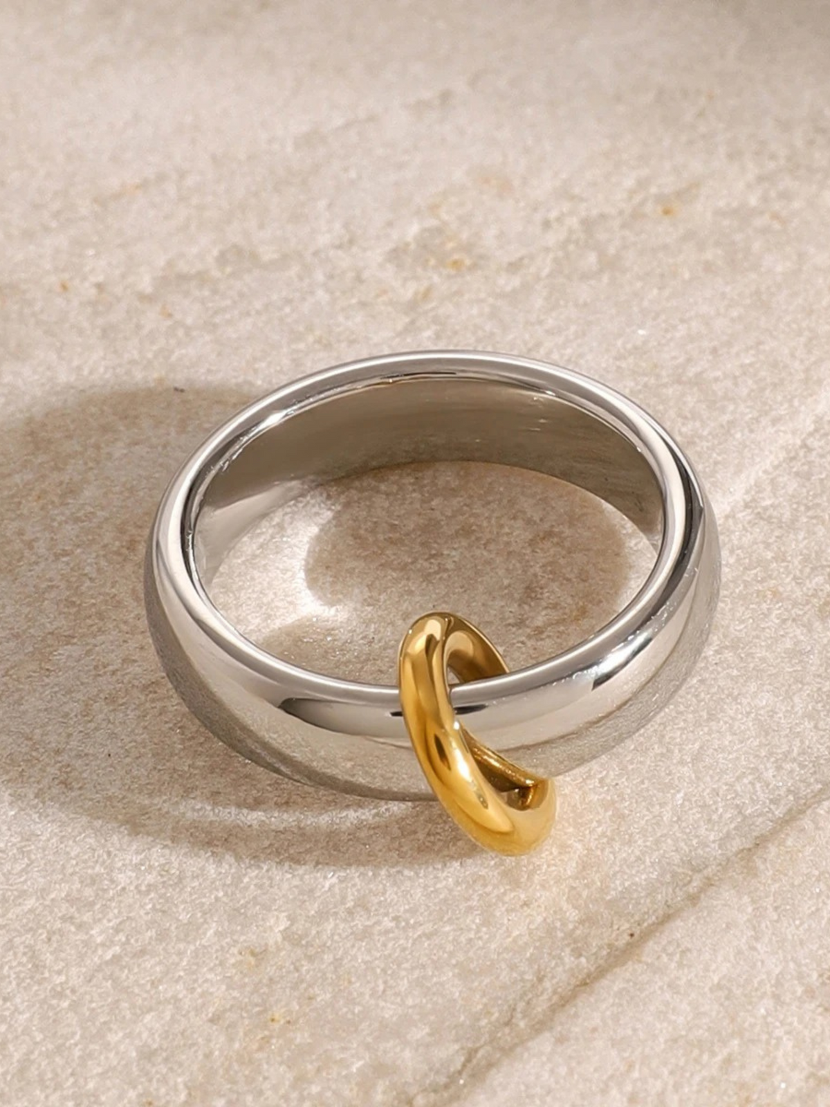 Lani | 18K Minimalistische Hoepel Dune Ring