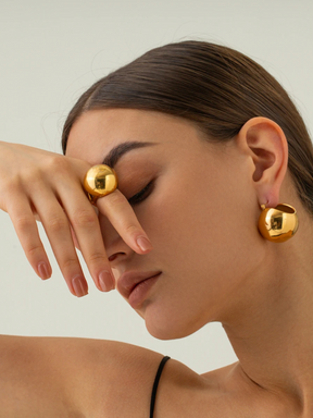 Mara | 18K Chunky Bal Statement Ring