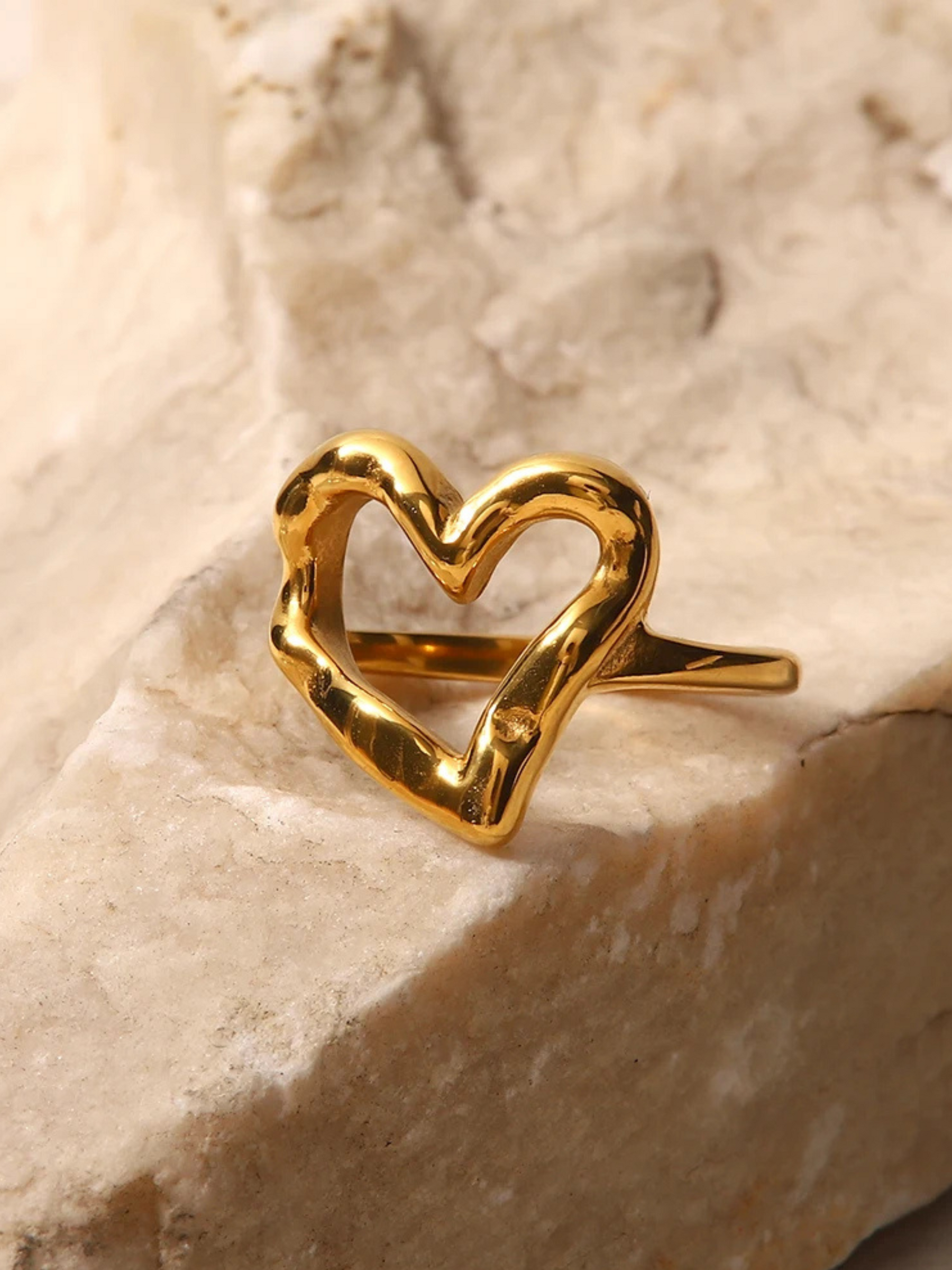 Cleo | 18K Vintage Hart Ring