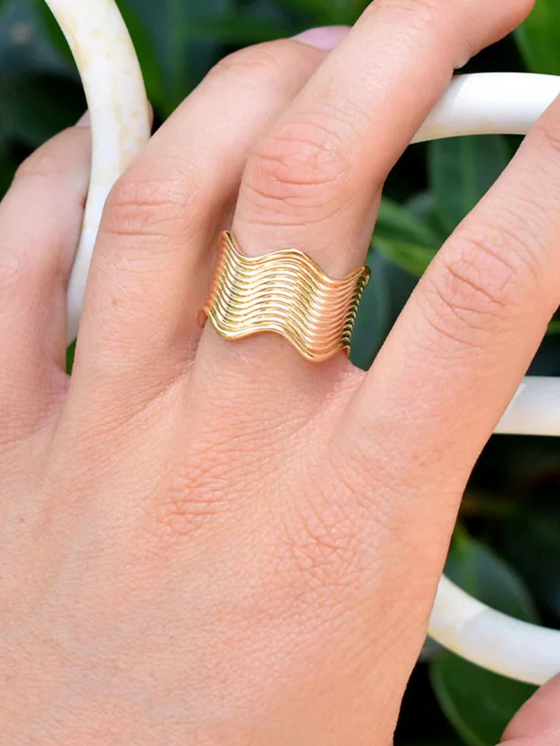 Cassy | 18K Vintage Gebogen Brede Ring