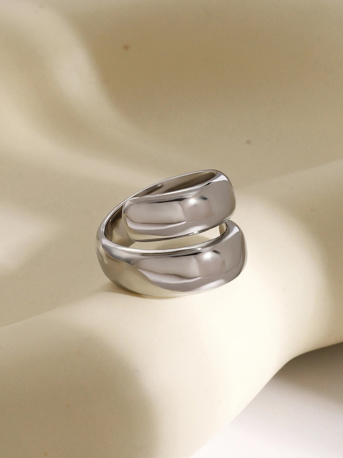 Jente | 18K Elegante Ring met Veerontwerp